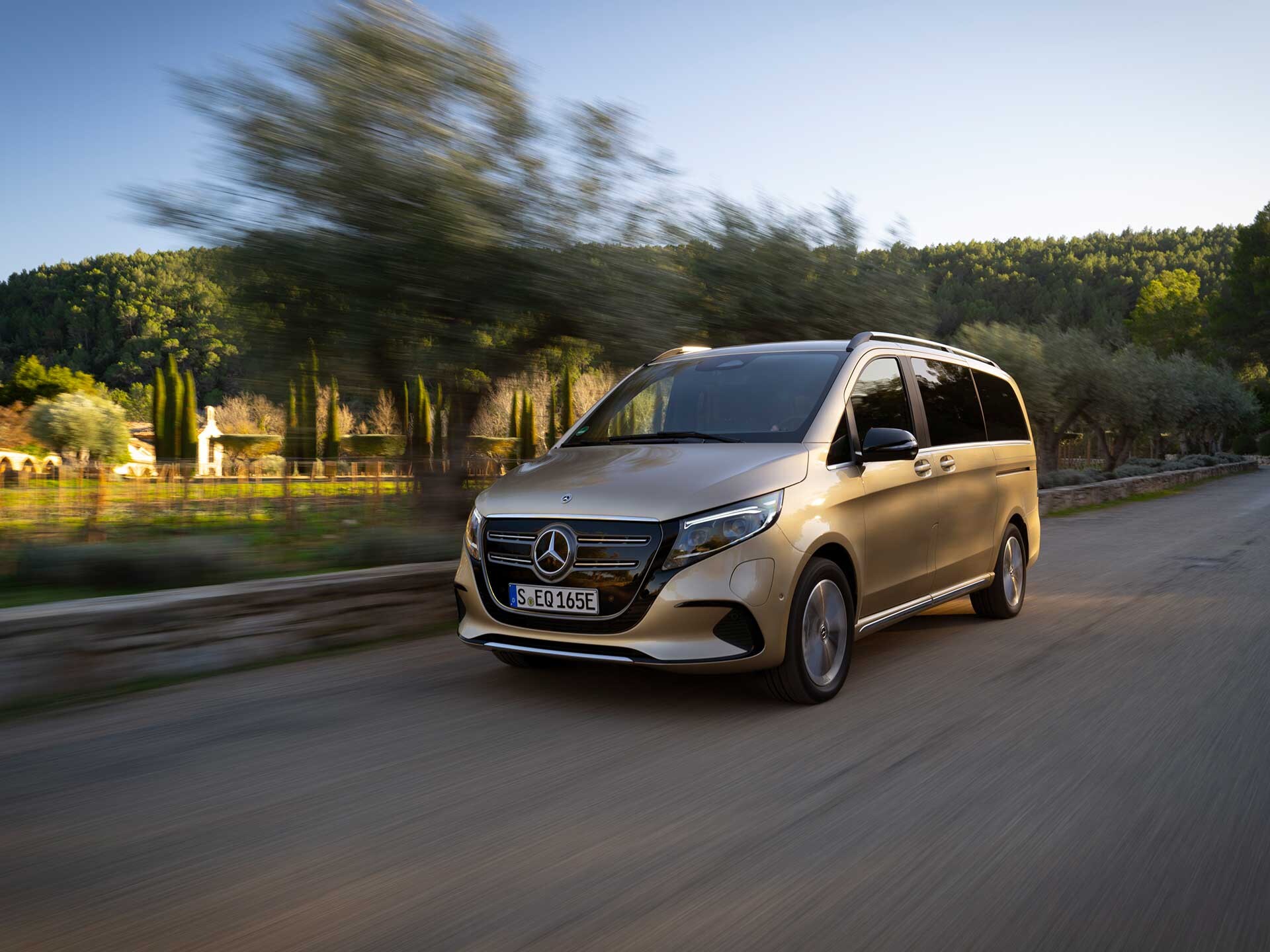 A Mercedes-Benz EQV külső megjelenése.