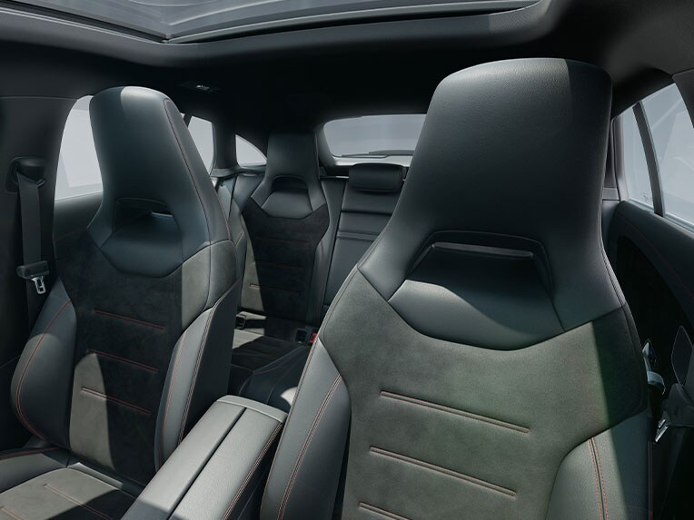 Az Üléskomfort csomag a Mercedes-Benz CLA Shooting Brake gépkocsiban.