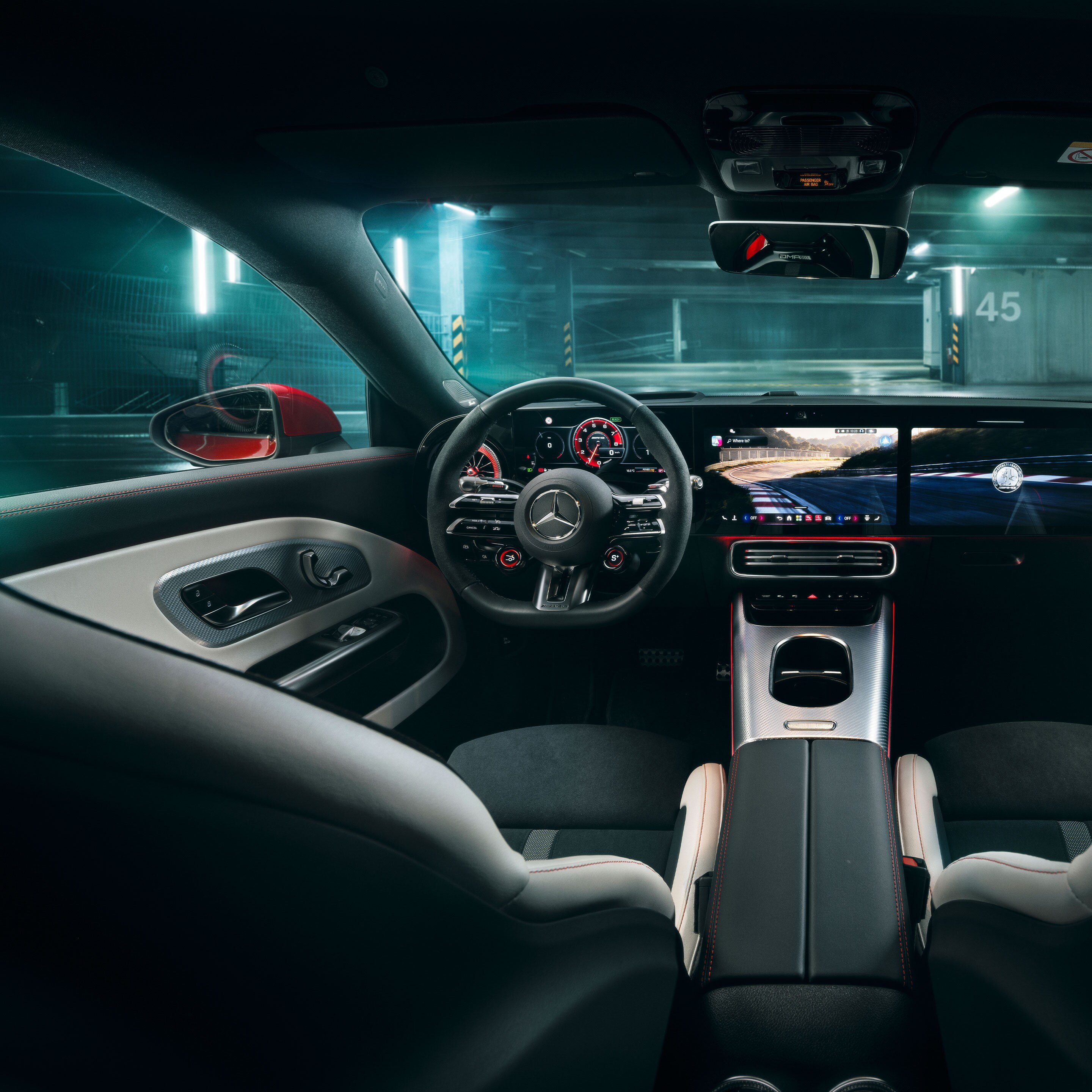 Az új Mercedes-AMG CLA 45 electric 4MATIC+ Shooting Brake belső tere.
