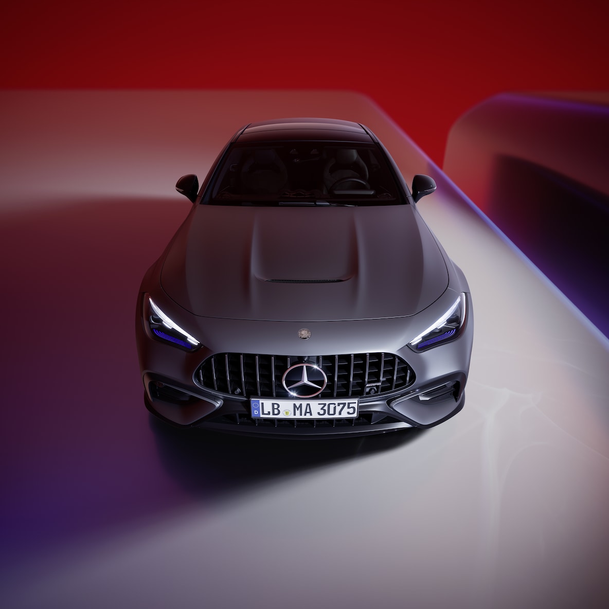 A Mercedes-AMG CLE 53 4MATIC+ Coupé oldalnézetben.