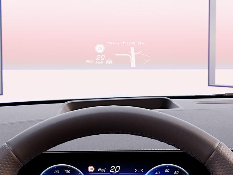 A Head-up Display az új Mercedes-Benz EQA-ben.