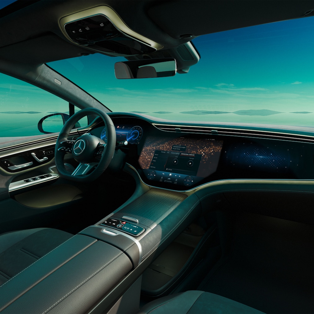 A Mercedes-Benz EQE limuzin belső tere.