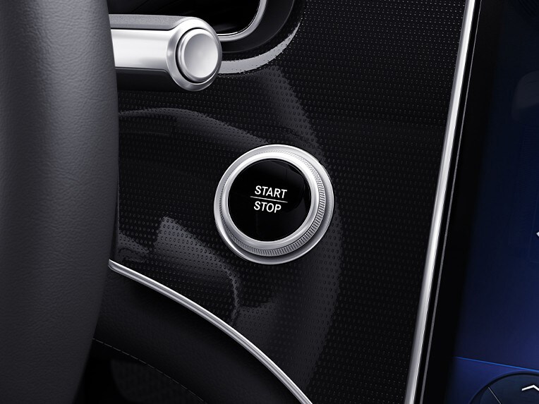 A Mercedes-Benz EQS limuzinban található KEYLESS-GO komfort csomag grafikus ábrázolása.