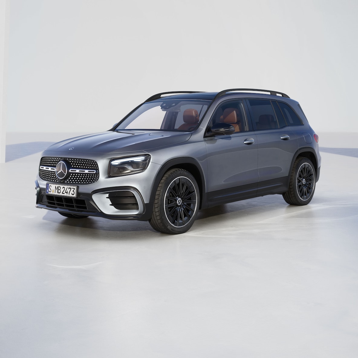A Mercedes-Benz GLB SUV elülső oldalának nézete.