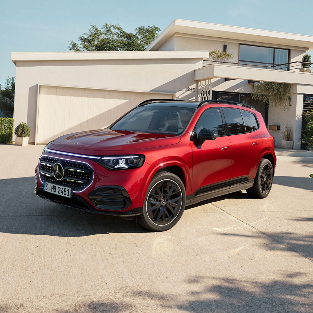 A Mercedes-Benz GLB külső megjelenése.