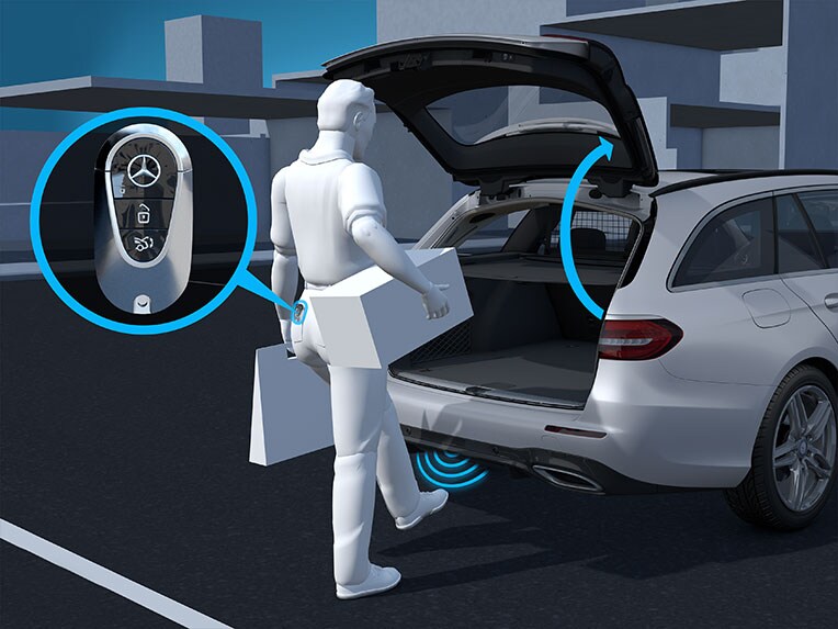 A HANDS-FREE Access működése a Mercedes-Benz GLC Coupéban.