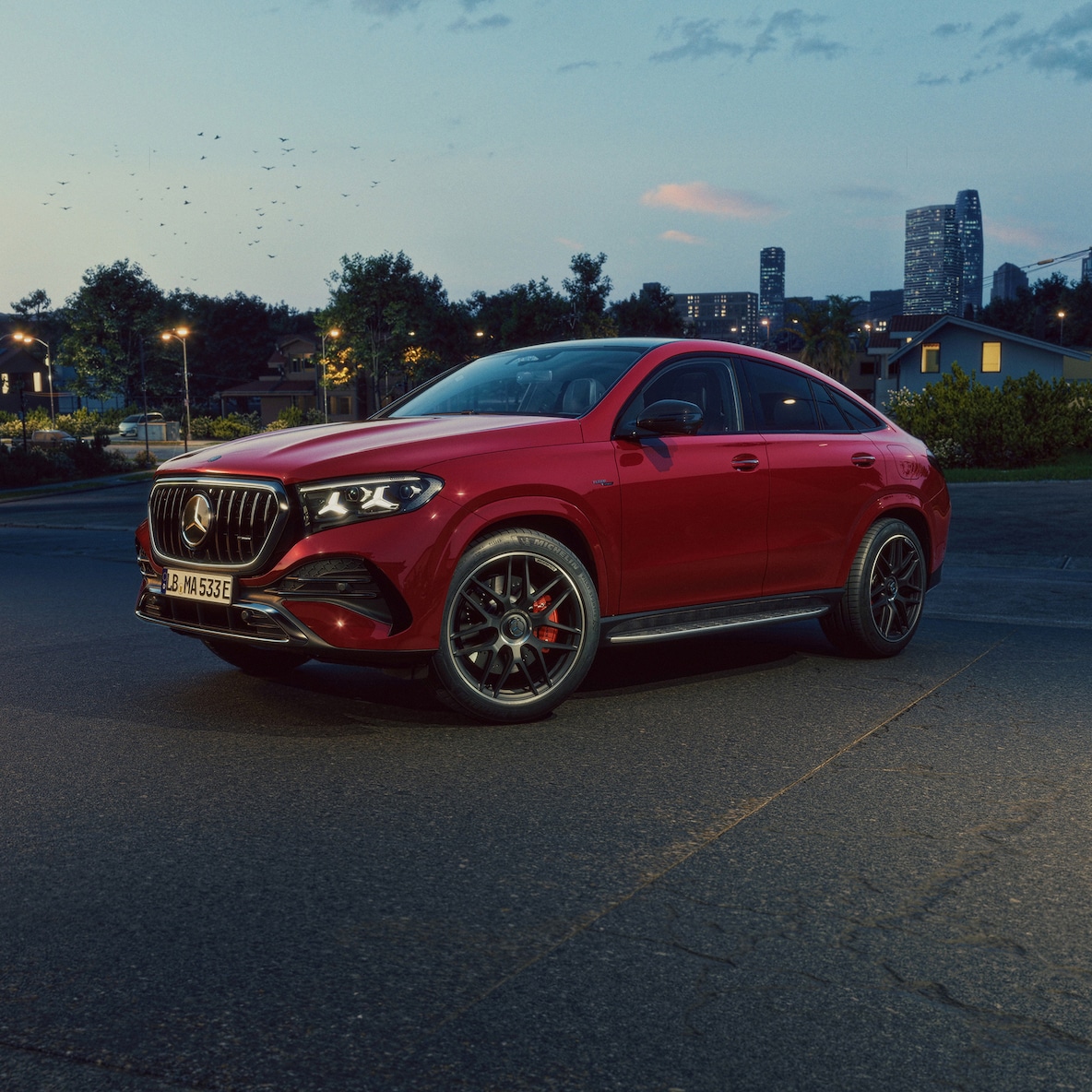A Mercedes-AMG GLE Coupé sportos coupé sziluettje.