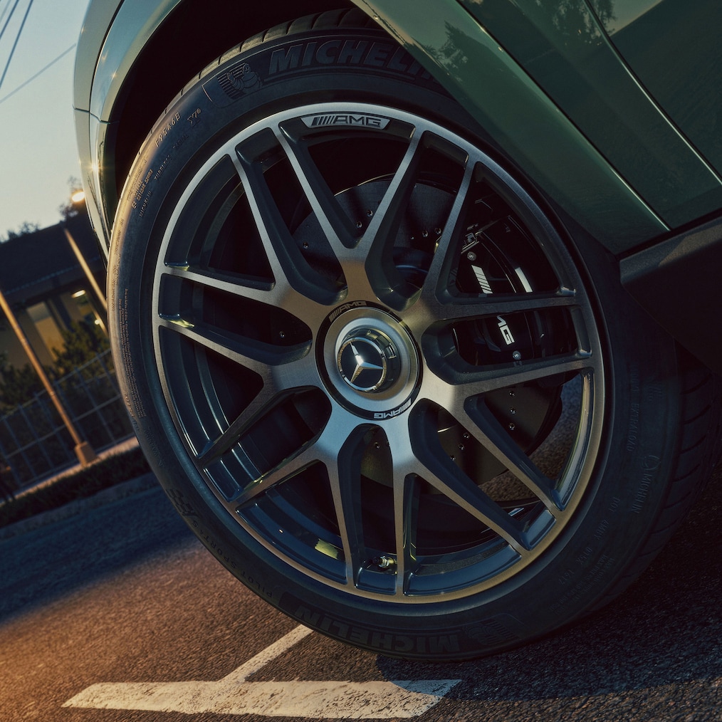 A Mercedes-AMG GLE 53 4MATIC+ performance keréktárcsái.
