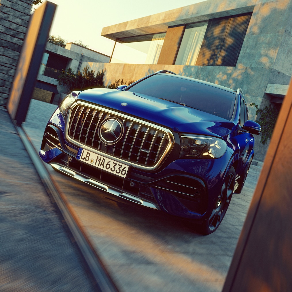 Az új Mercedes-AMG GLS 63 AMG hűtőrácsa sötét króm elemekkel.