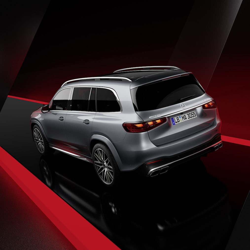 A Mercedes-AMG GLS 63 4MATIC+ további dinamikus nézete (menet közben készült felvétel).