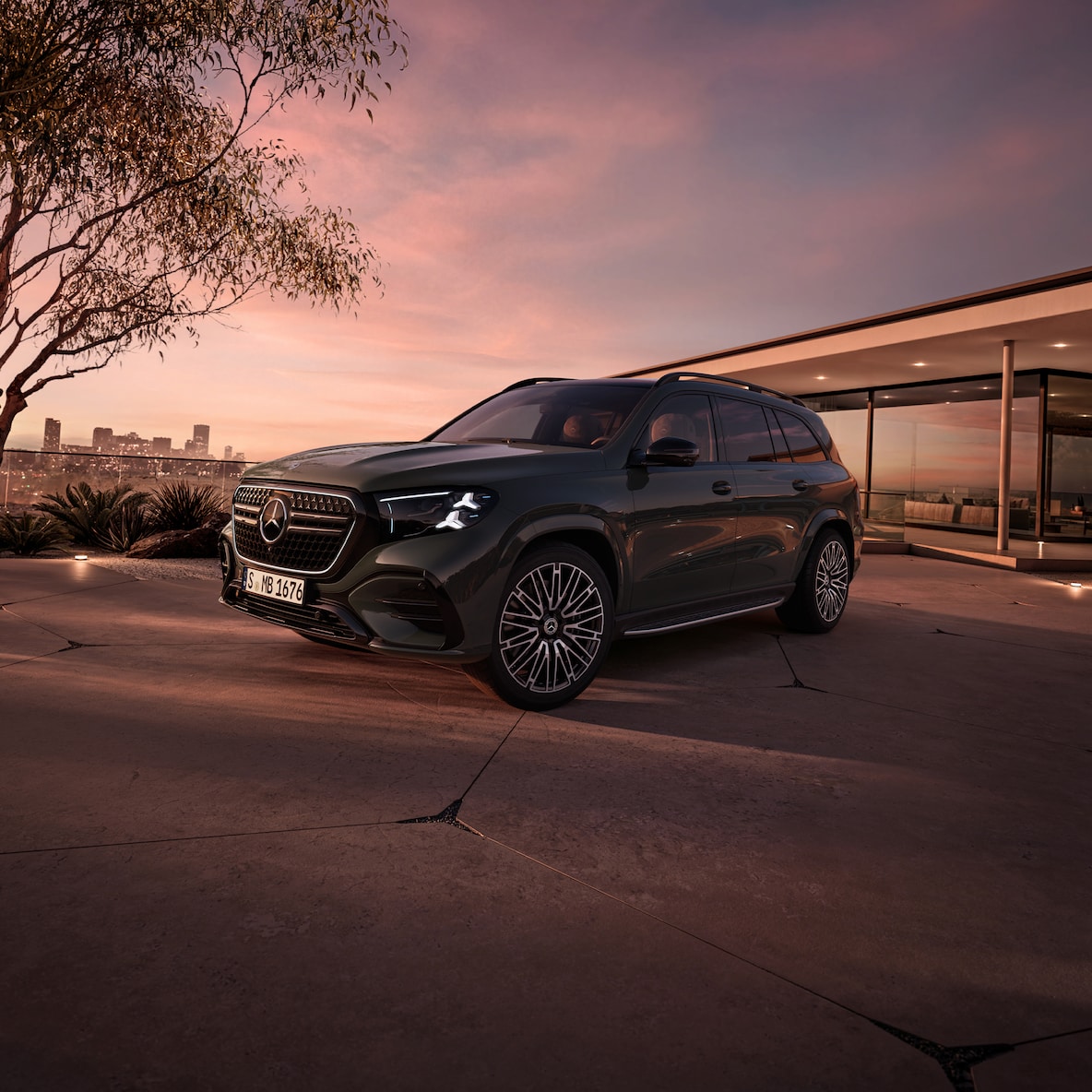Az új Mercedes-Benz GLS külső megjelenése.