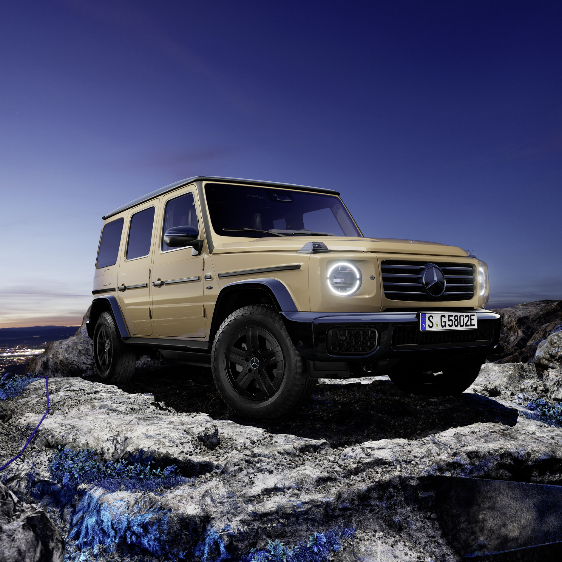 G 580 EQ technológiával | G-osztály márka | Mercedes-Benz A Mercedes-Benz G 580 EQ technológiával.