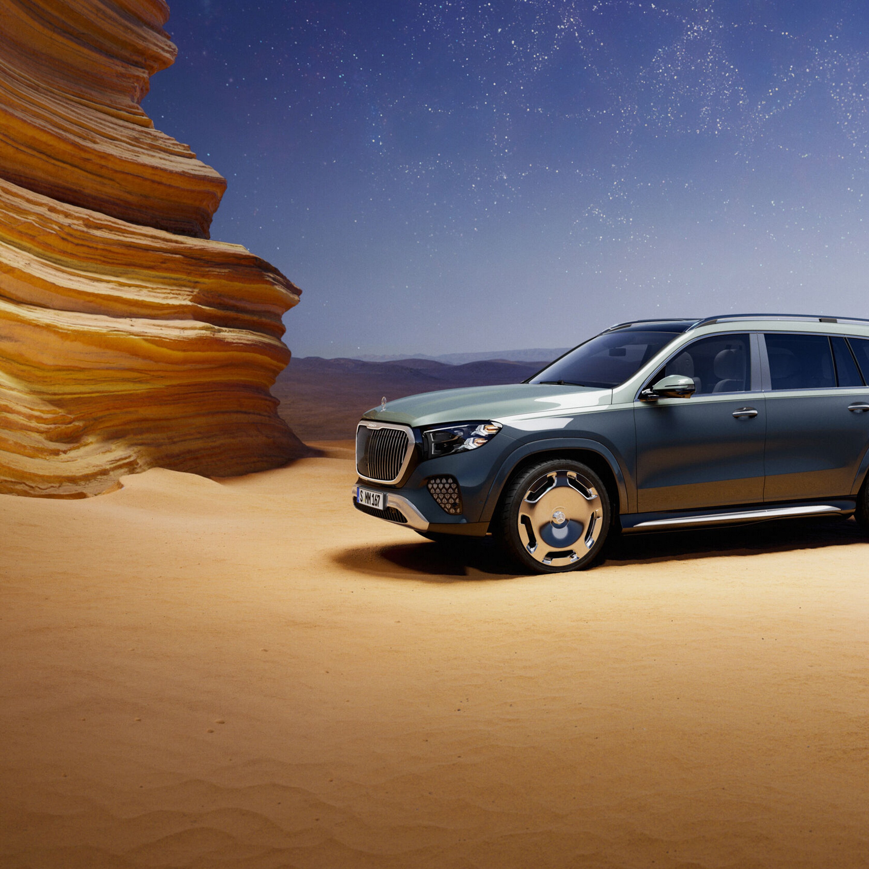 A Mercedes-Maybach GLS SUV oldalnézetben.