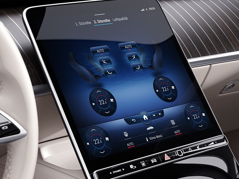A Mercedes-Benz S-osztály limuzin hátsó THERMOTRONIC automatikus klímaberendezése.