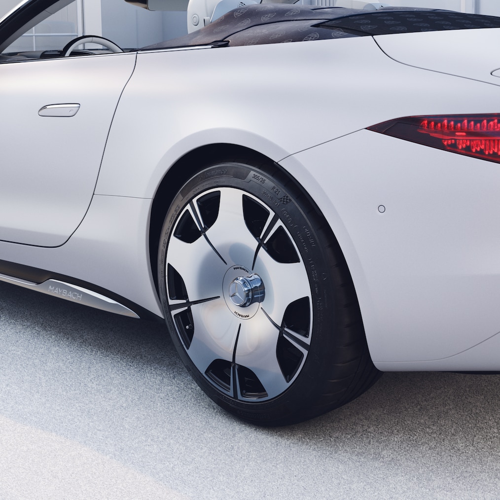 A bal hátsó kerék oldalnézete 5-lyukú kivitelben.