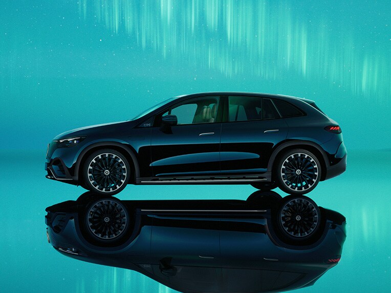 A képen a Mercedes-Benz EQE SUV látható.