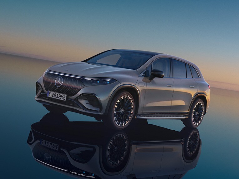 A képen a Mercedes-Benz EQS SUV-ja látható.