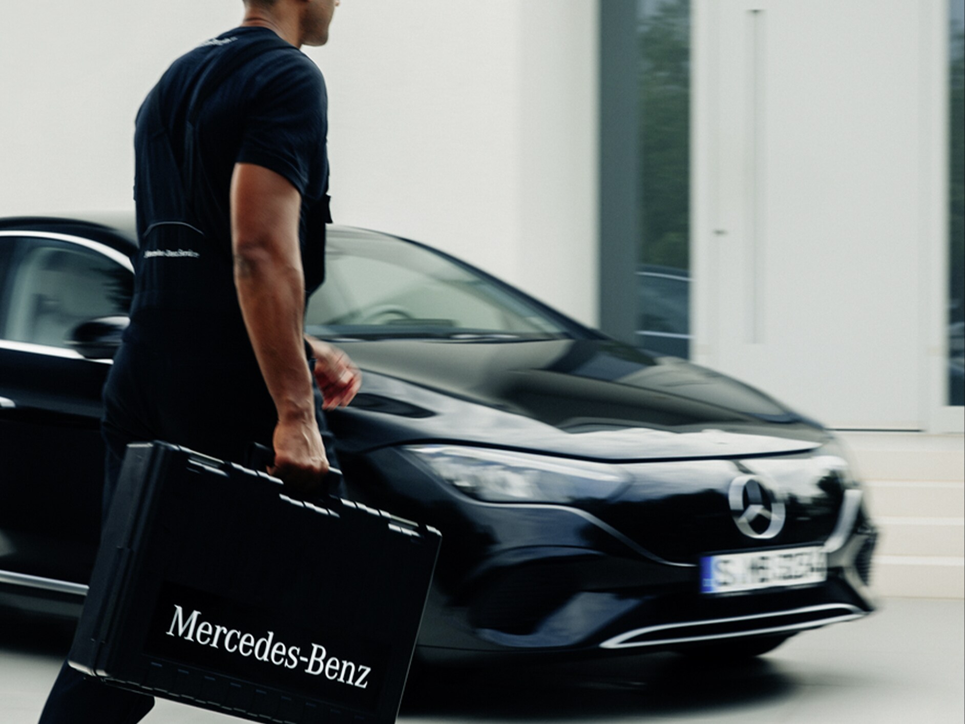 A Mercedes-Benz Wallbox, amelyet a Mercedes-Benz formatervezési elvei ihlettek.