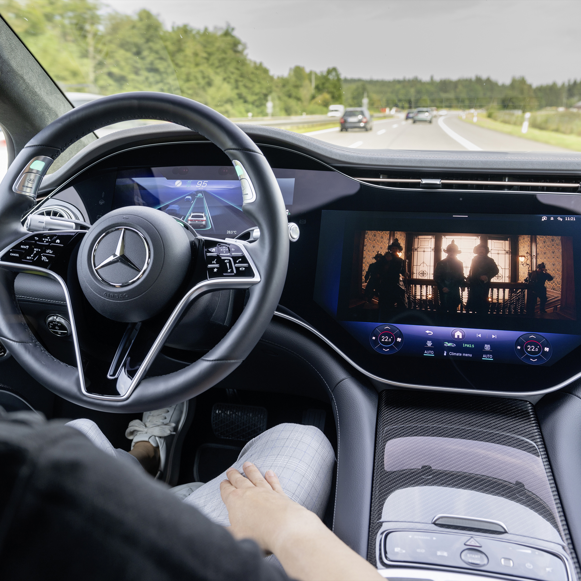 MB.DRIVE | Automatizált vezetés és asszisztensrendszerek | Mercedes-Benz Egy Mercedes-Benz modell műszerfala.