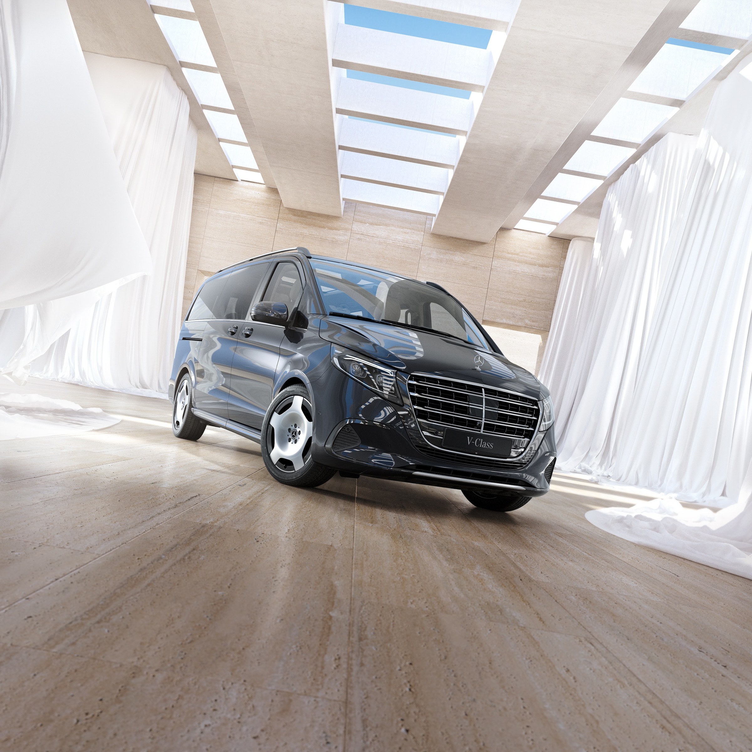V-osztály | Haszongépjárművek történelme | Mercedes-Benz Mercedes-Benz V-osztályú személyszállító kishaszongépjármű, világos, modern belső térben, tetőablakokkal