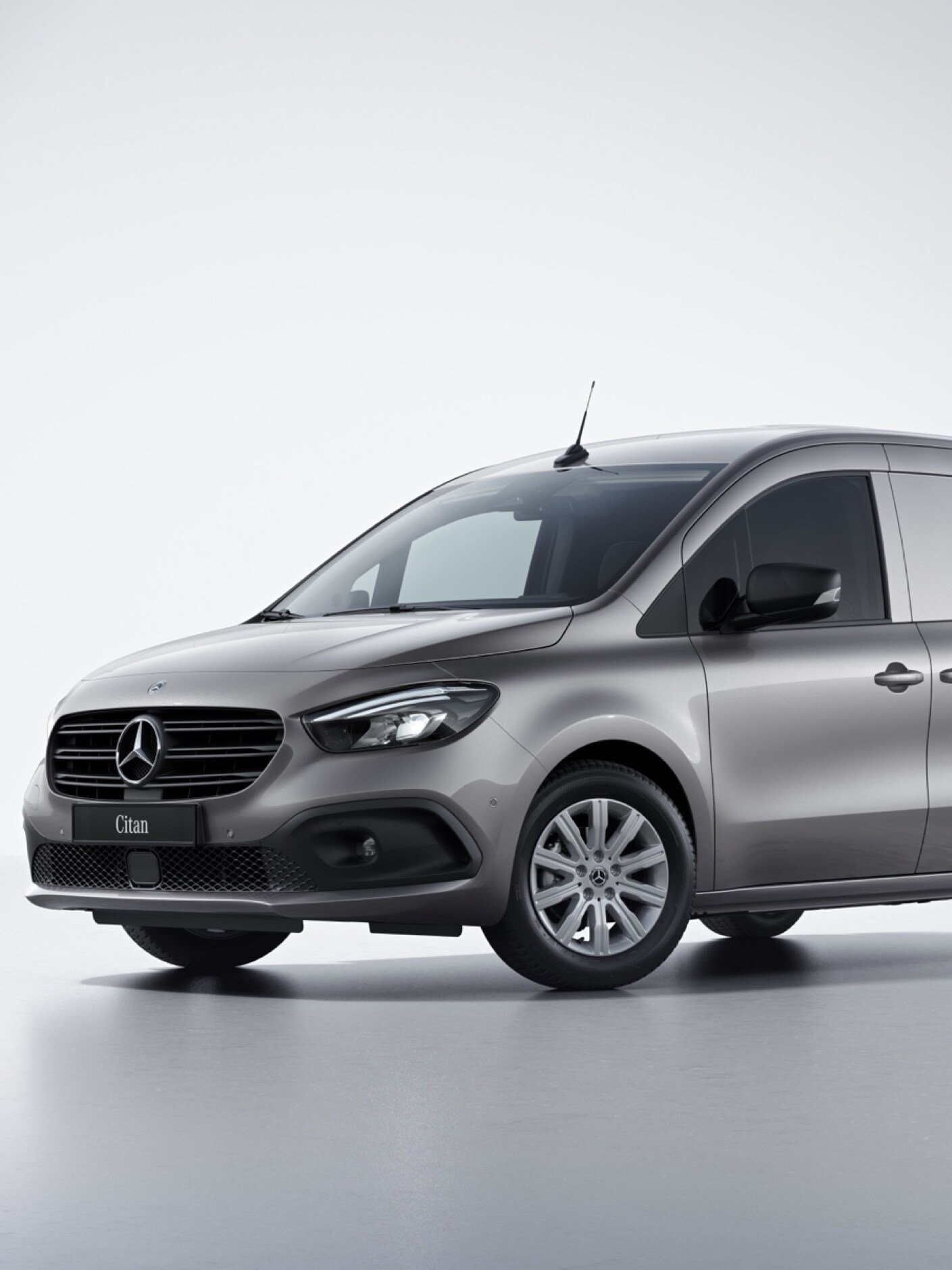 A Mercedes-Benz Citan zárt áruszállító digitális extrafelszereltségei.