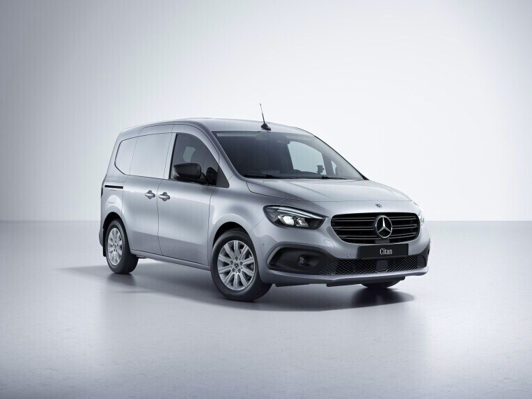 A Mercedes-Benz Citan zárt áruszállító a PRO felszereltségváltozatban.