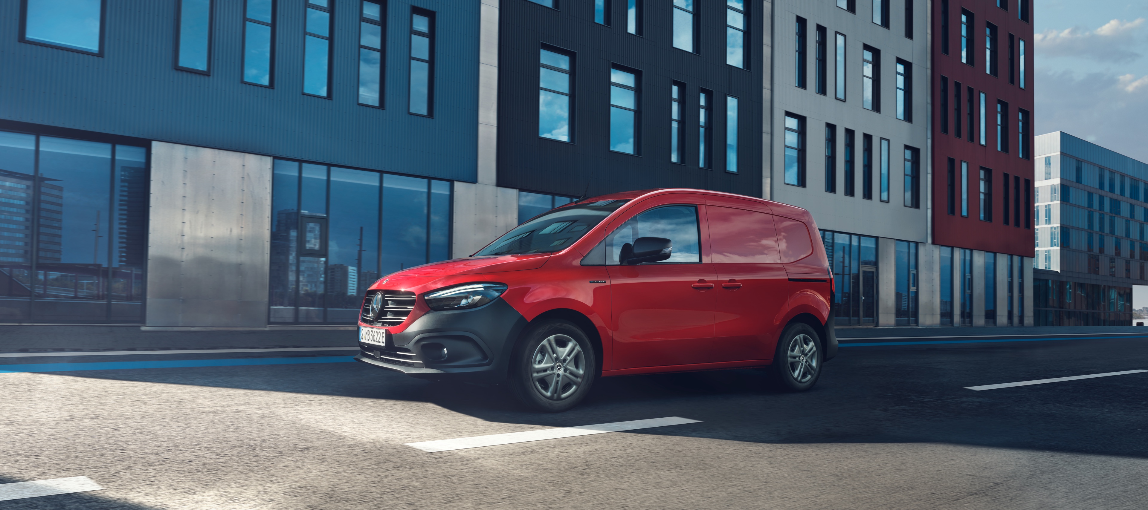 eCitan zárt áruszállító | Mercedes-Benz A Mercedes-Benz eCitan zárt áruszállító akcióban.