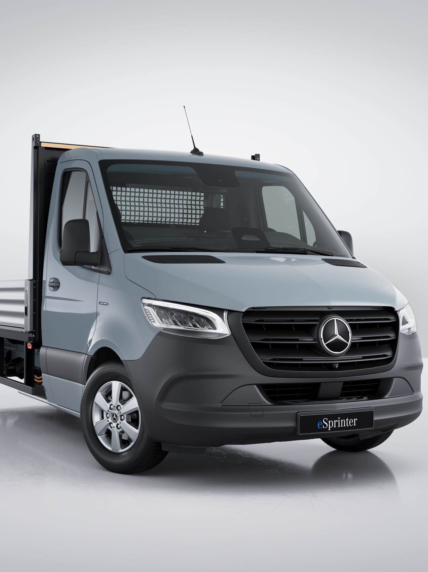 A Mercedes-Benz eSprinter platós gépjármű.