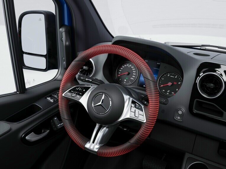 A Mercedes-Benz Sprinter zárt áruszállító kormánykerékfűtése.