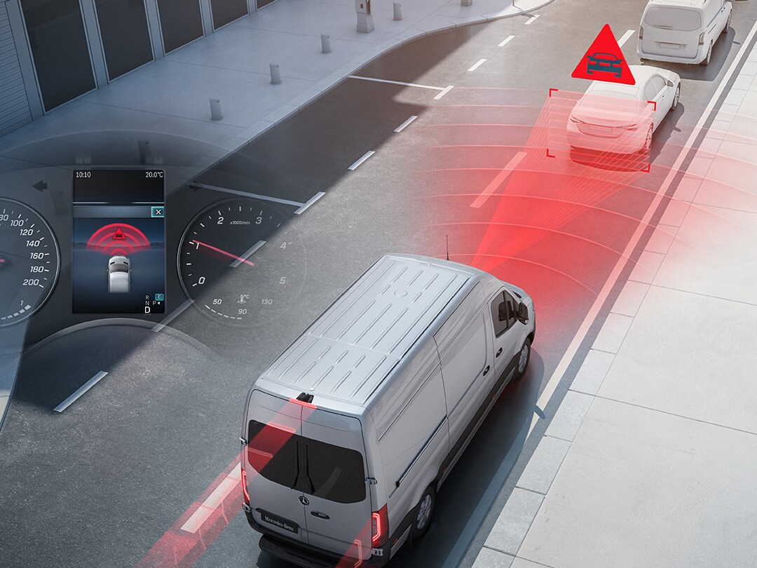 Vezetéstámogató rendszer megjelenítése a közúti forgalomban a Mercedes-Benz Sprinter zárt áruszállítóban.
