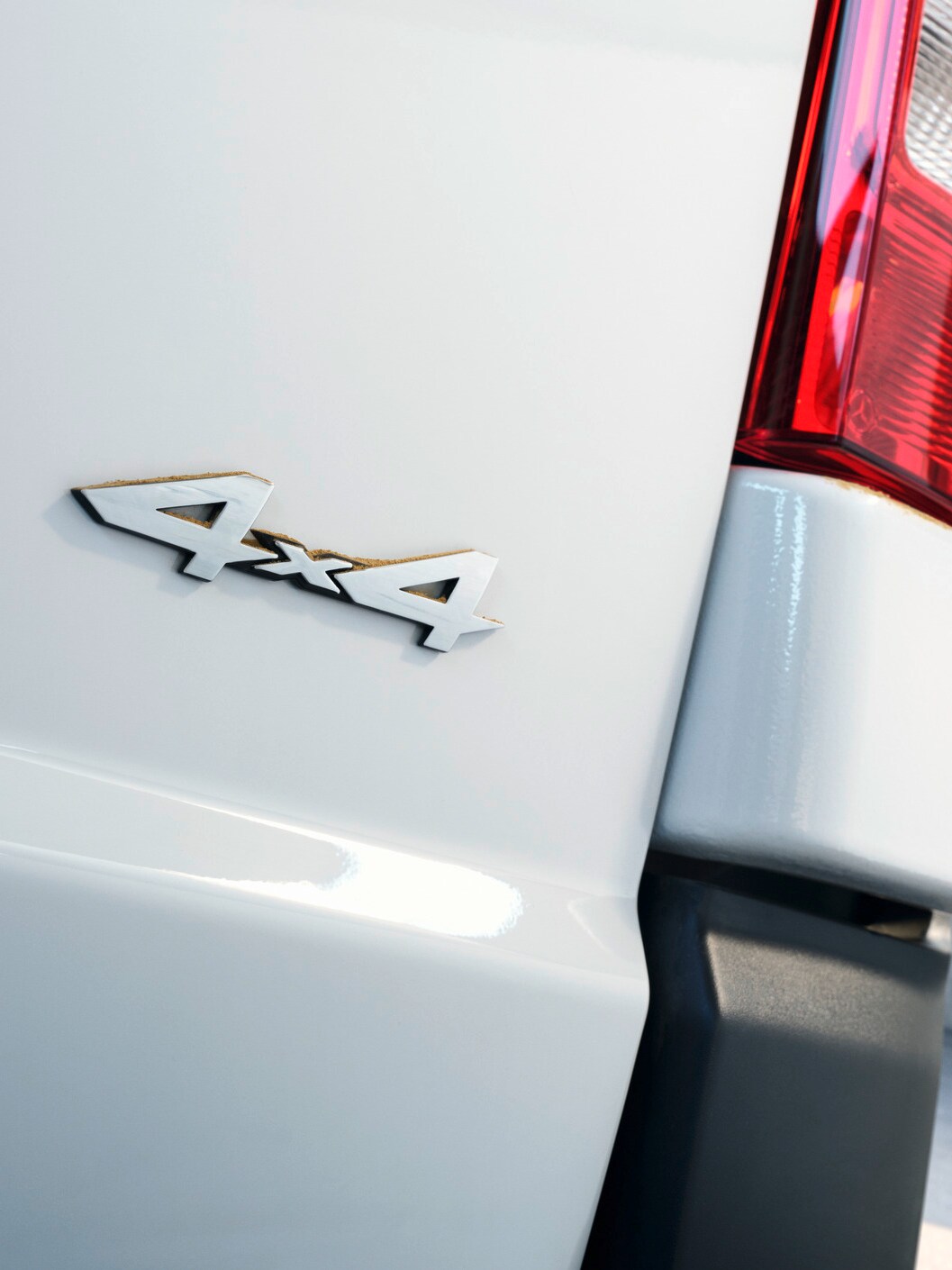 A Vito Panel Van hátsó része 4x4-es jelvénnyel.