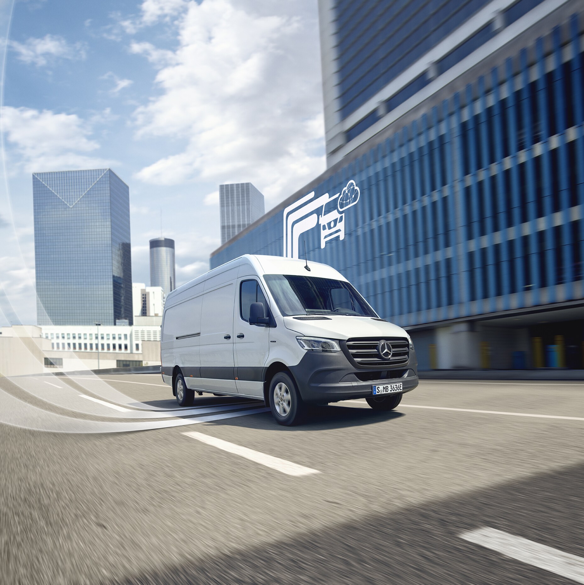 Egy Mercedes-Benz transzporter a digitális extrafelszereltségeket ábrázoló grafikai elemekkel.