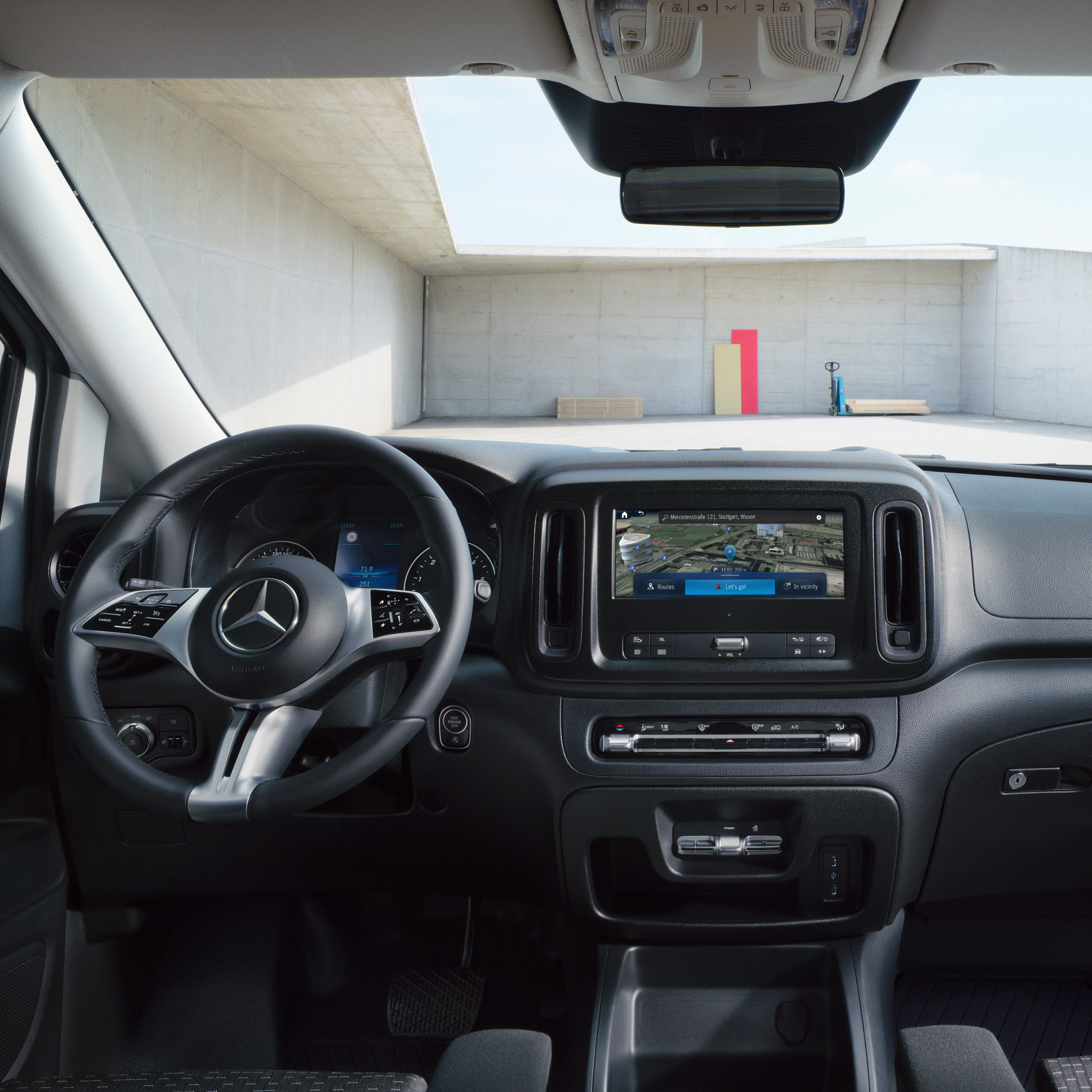 Parkolási navigáció | Digitális extrafelszereltségek | Mercedes-Benz A Parkolási navigáció digitális extrafelszereltség a Mercedes-Benz Vito MBUX multimédia-rendszerében.