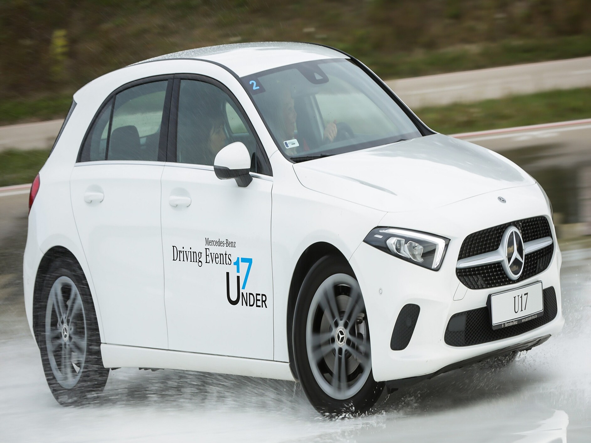 Mercedes-Benz Under 17