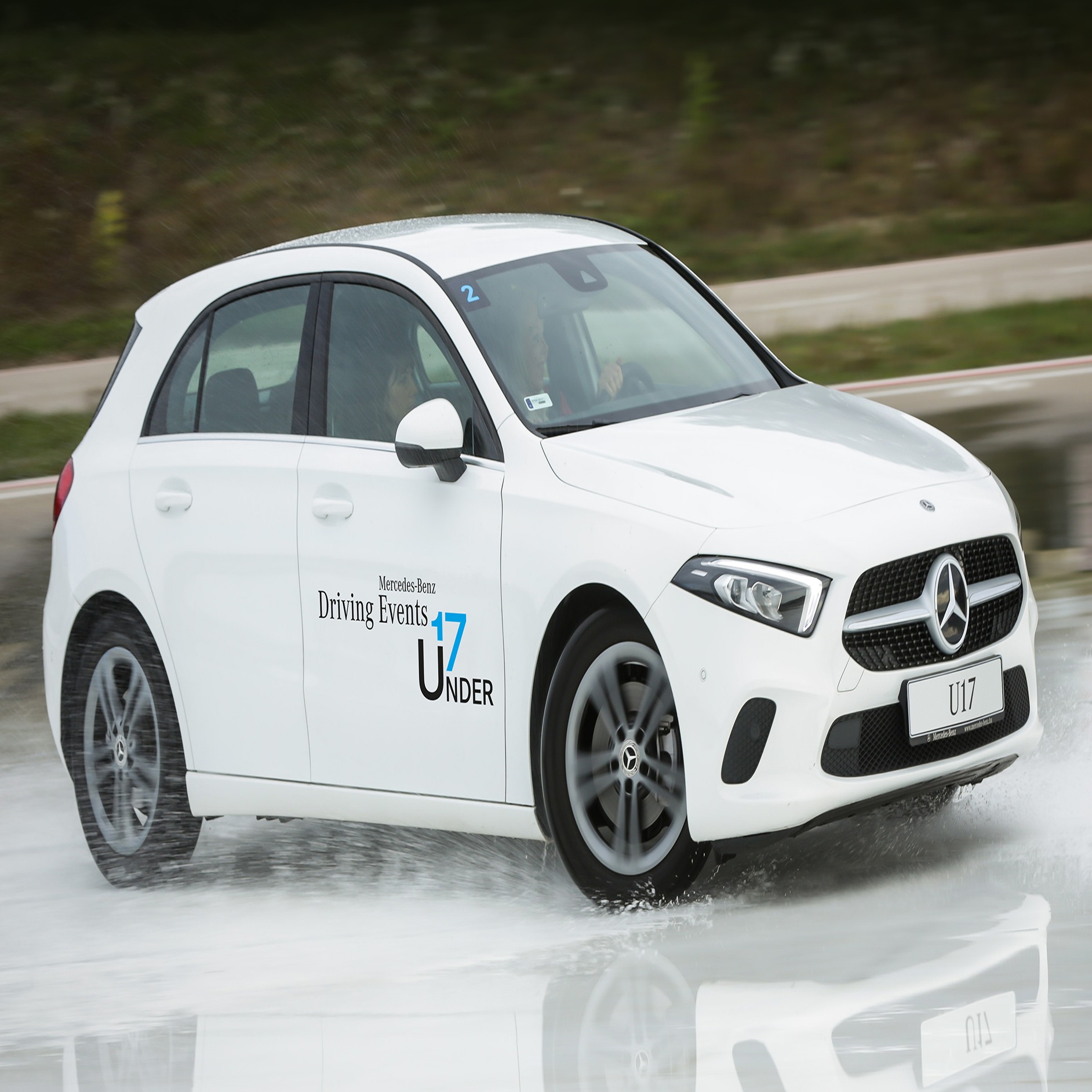 Mercedes-Benz Under 17 Mercedes-Benz Under 17