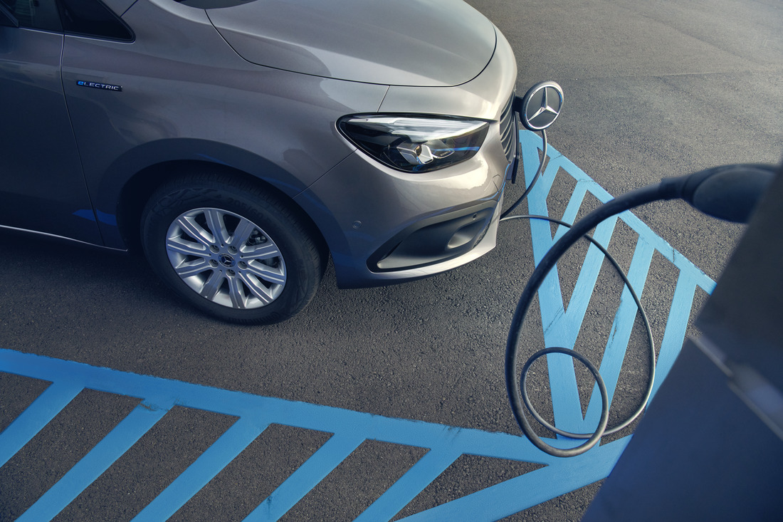 A Mercedes-Benz Vans Kelet-Közép-Európai Régiója 2024 novemberében partnerségre lépett az E.ON-nal annak érdekében A Mercedes-Benz Vans Kelet-Közép-Európai Régiója 2024 novemberében partnerségre lépett az E.ON-nal annak érdekében